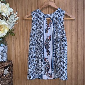 Women’s sleeveless blouse